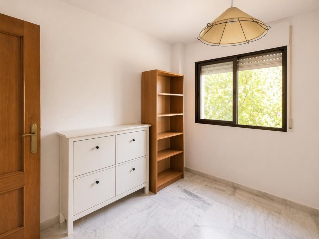 4 Bedrooms Apartment in La Carihuela