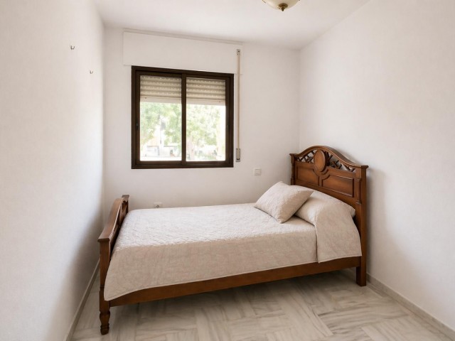 4 Bedrooms Apartment in La Carihuela