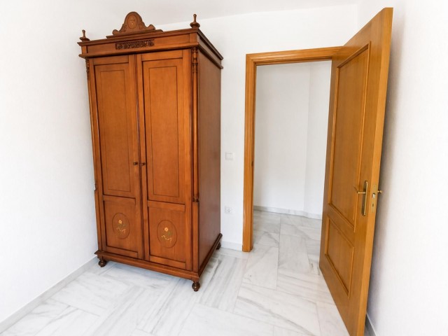 4 Bedrooms Apartment in La Carihuela