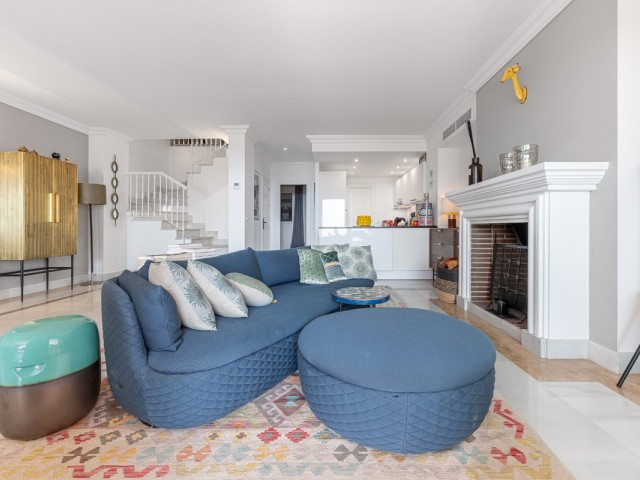 Appartement avec 4 Chambres  à Monte Halcones