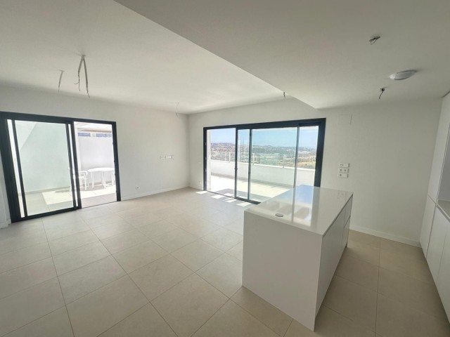 Penthouse, Calanova Golf, R5147296