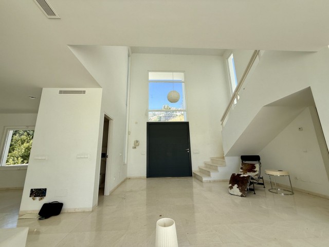 Villa avec 4 Chambres  à Valtocado