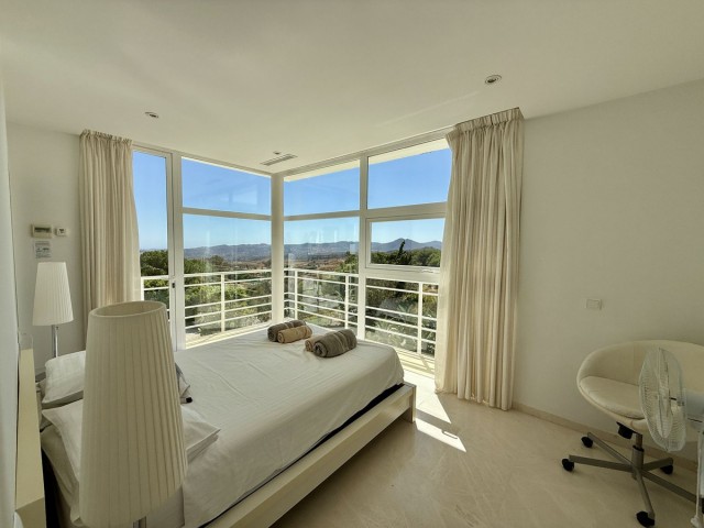 Villa avec 4 Chambres  à Valtocado