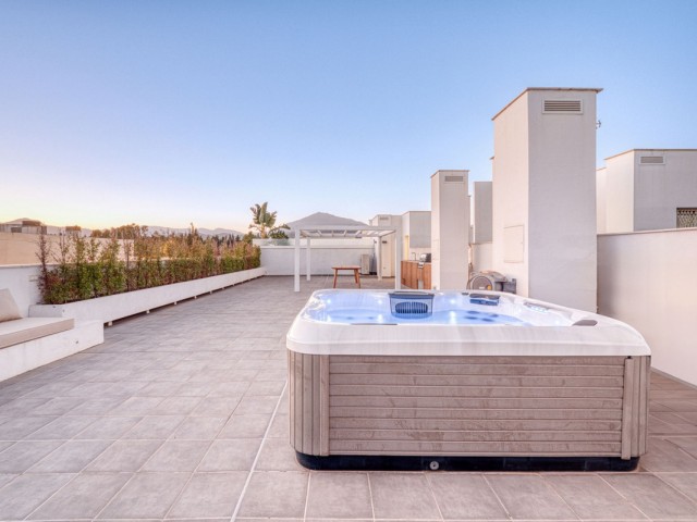 4 Bedrooms Apartment in San Pedro de Alcántara