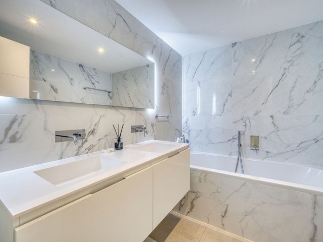 4 Bedrooms Apartment in San Pedro de Alcántara