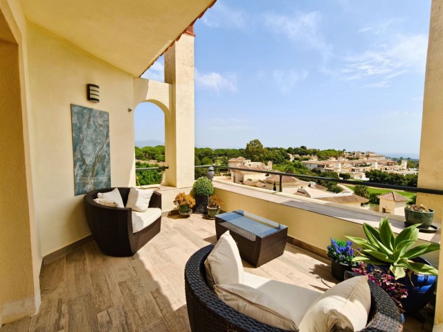 Huoneisto San Roque Club - R5149942