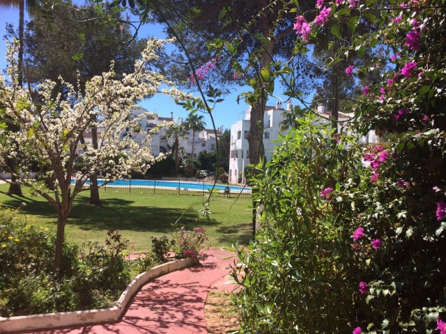 Apartment, Elviria, R5145928