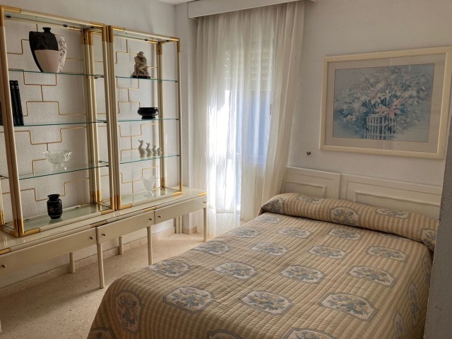 3 Bedrooms Apartment in Elviria