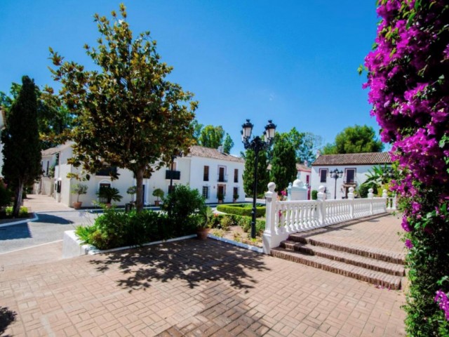3 Bedrooms Townhouse in Guadalmina Baja