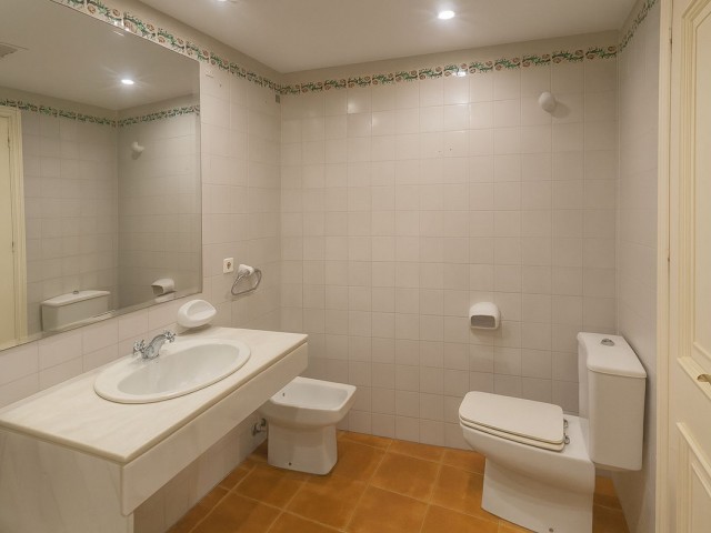 3 Bedrooms Townhouse in Guadalmina Baja