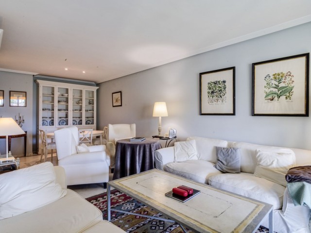2 Bedrooms Apartment in Bahía de Marbella