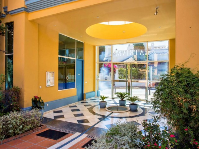 2 Bedrooms Apartment in Bahía de Marbella
