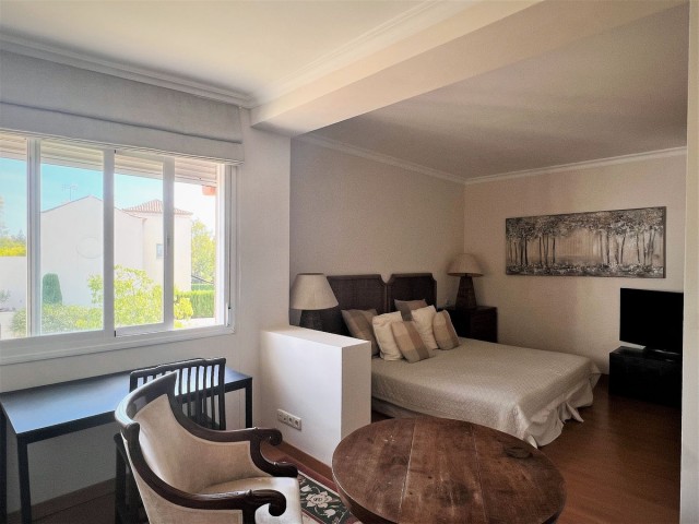 3 Soveroms Leilighet i Guadalmina Baja