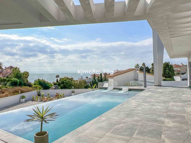 Villa avec 5 Chambres  à El Faro