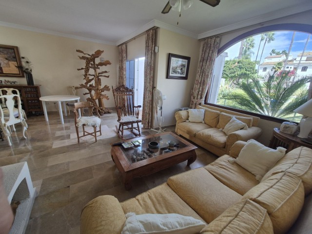 4 Slaapkamer Rijtjeshuis in Atalaya