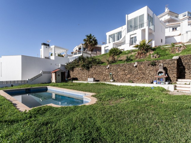 Villa, El Faro, R5157109