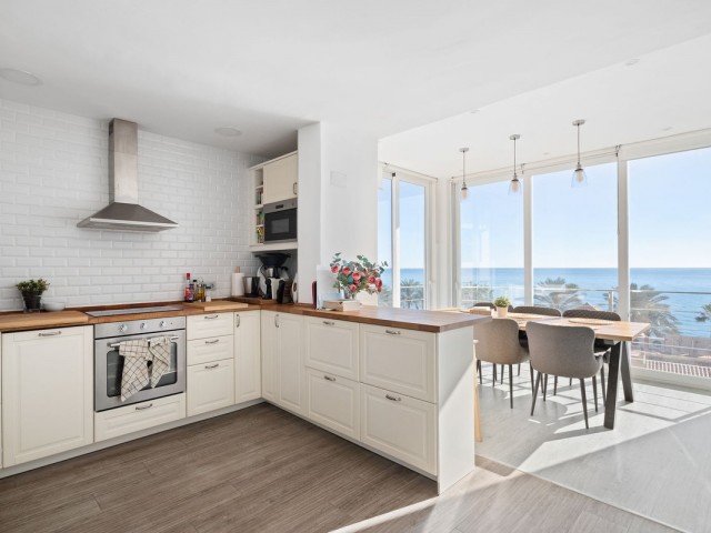 Villa, El Faro, R5157109