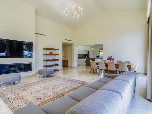 Villa avec 3 Chambres  à Guadalmina Baja