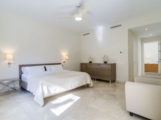 Villa avec 3 Chambres  à Guadalmina Baja