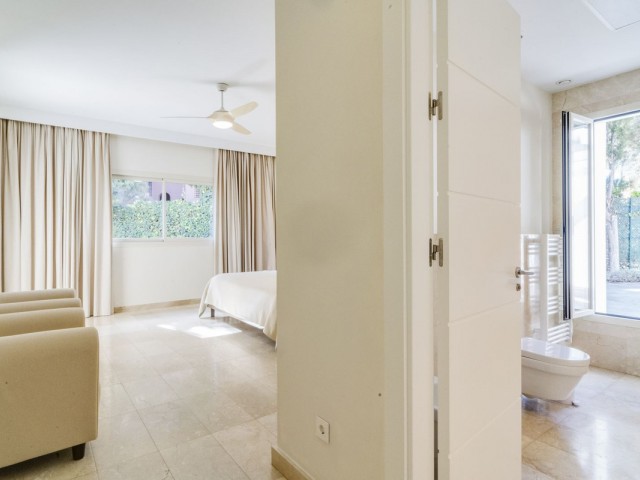 Villa avec 3 Chambres  à Guadalmina Baja
