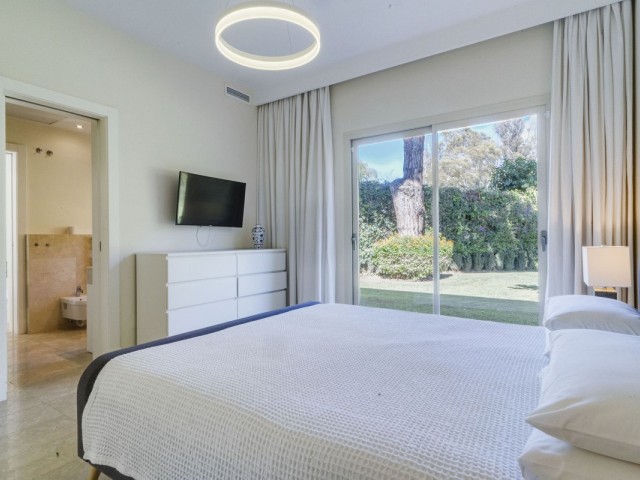 Villa avec 3 Chambres  à Guadalmina Baja