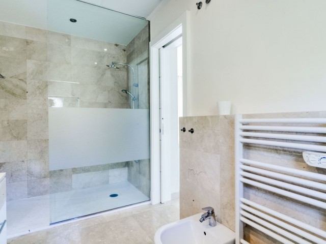 Villa avec 3 Chambres  à Guadalmina Baja