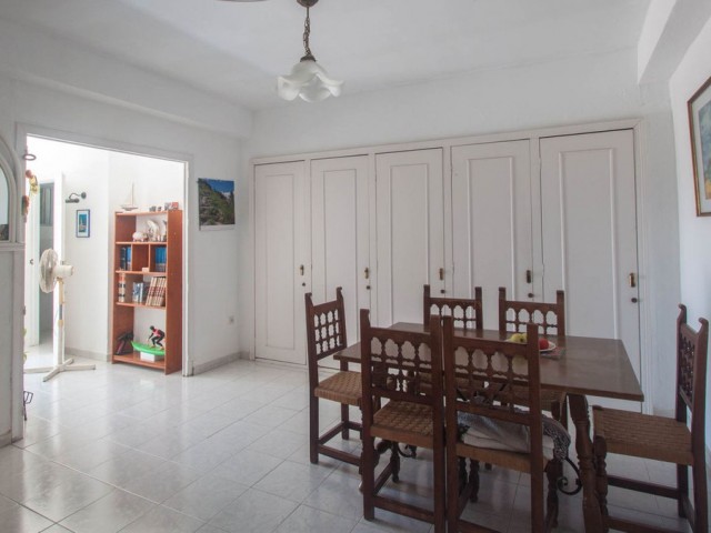 4 Bedrooms Villa in Estepona