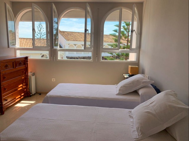Appartement avec 4 Chambres  à Marbesa