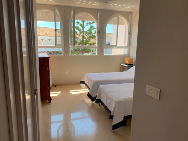 Appartement avec 4 Chambres  à Marbesa