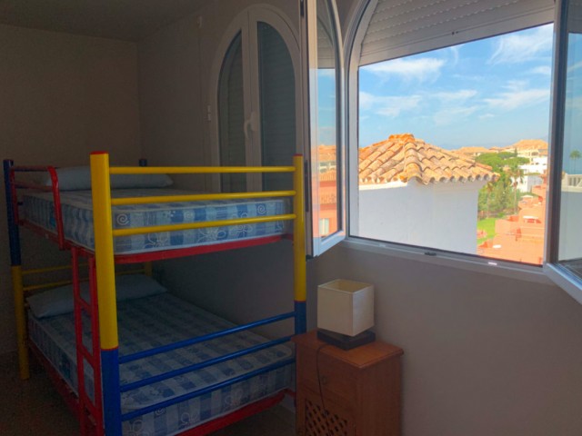 Appartement avec 4 Chambres  à Marbesa