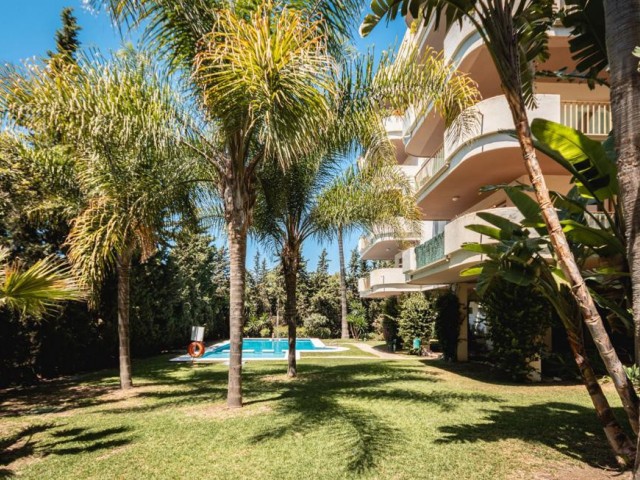 Apartment, Puerto Banús, R5165143