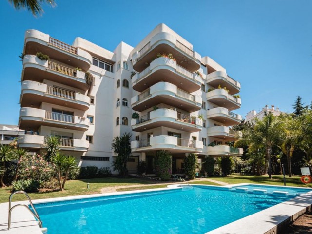 Apartment, Puerto Banús, R5165143