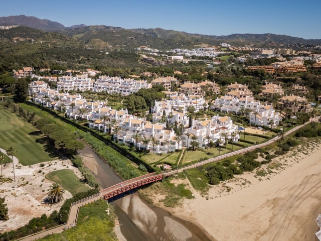 3 Bedrooms Apartment in Los Monteros