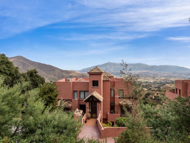 2 Bedrooms Apartment in La Mairena