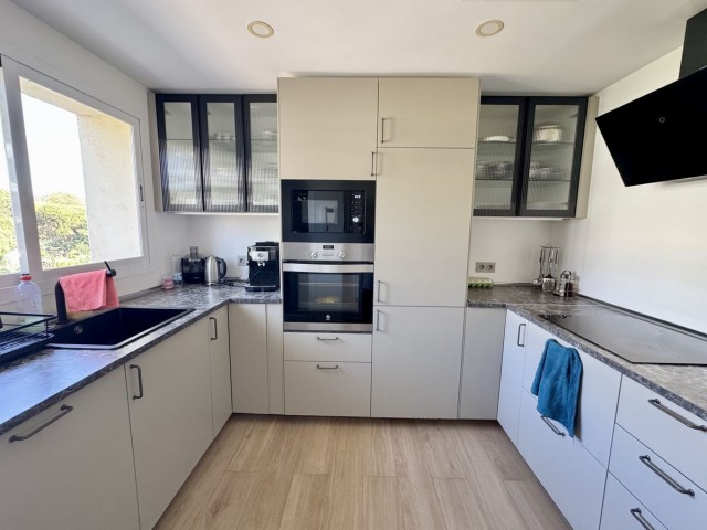 Appartement avec 3 Chambres  à Elviria