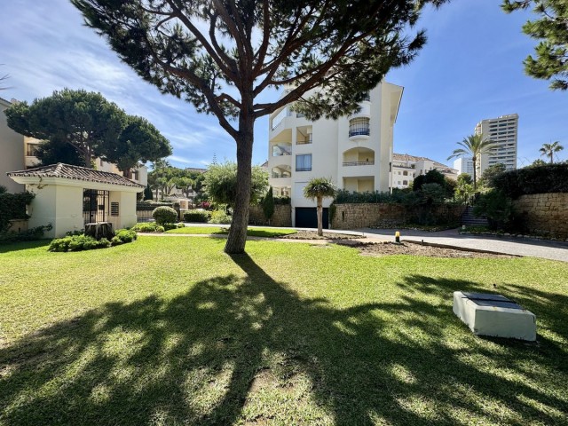 Appartement avec 3 Chambres  à Elviria