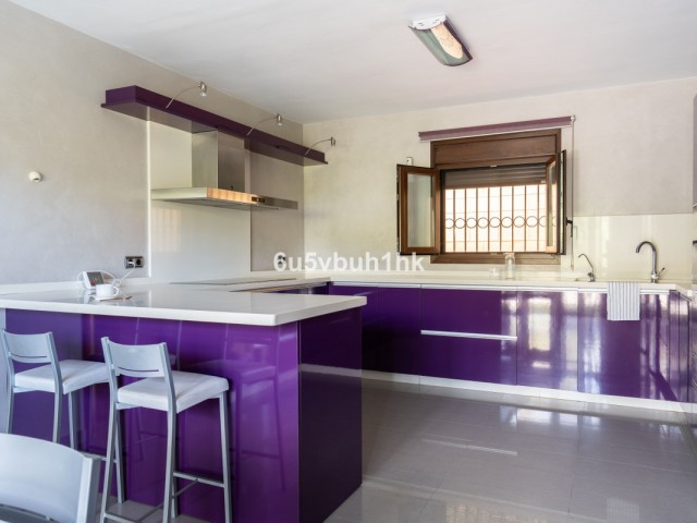 4 Bedrooms Villa in Benalmadena