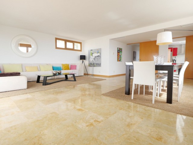 Penthouse in Altos de los Monteros