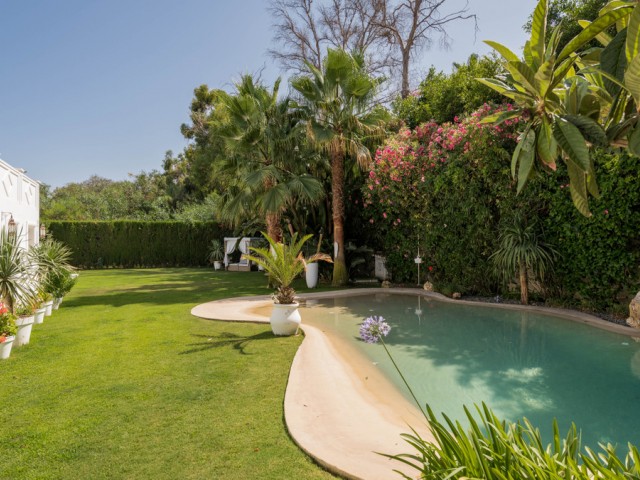 5 Bedrooms Villa in Atalaya