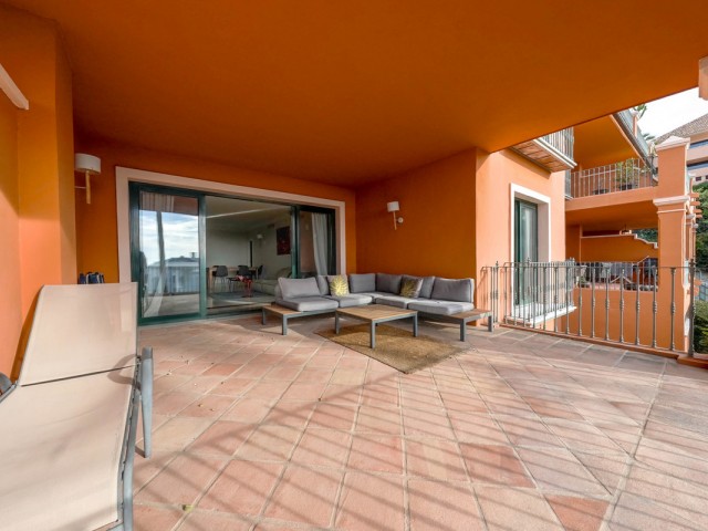 Apartment, Monte Halcones, R5018131