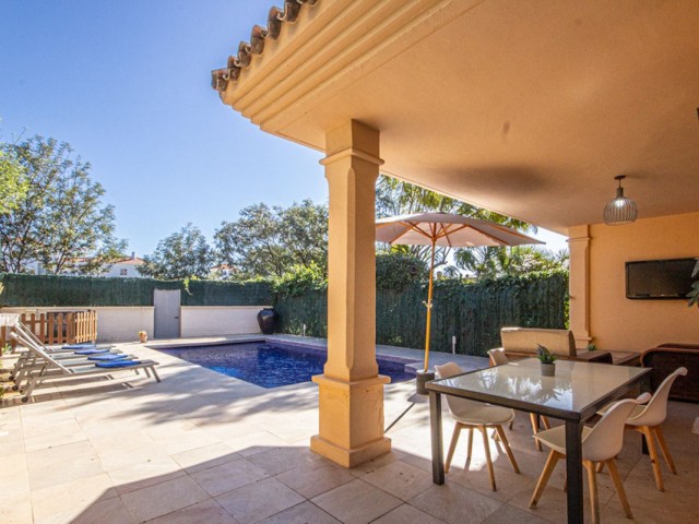 4 Bedrooms Villa in Riviera del Sol
