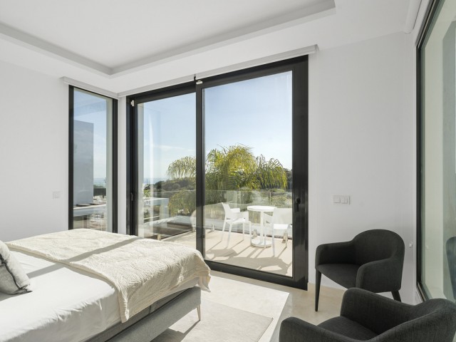 Villa avec 5 Chambres  à Cabopino