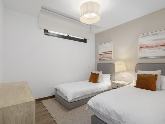 Villa avec 5 Chambres  à Cabopino