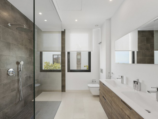 Villa avec 5 Chambres  à Cabopino