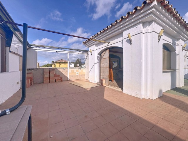 Kommerziell, Diana Park, R5181073