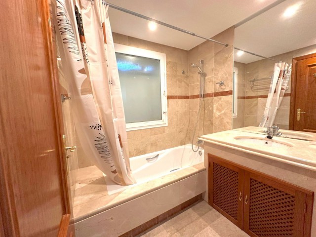 Appartement avec 3 Chambres  à Costalita