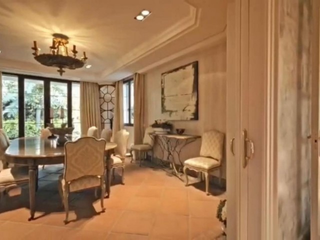 8 Schlafzimmer Villa in Guadalmina Baja