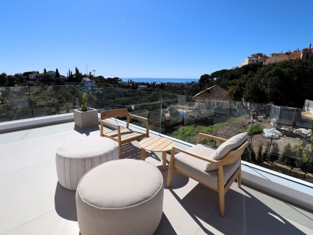 4 Bedrooms Villa in Elviria