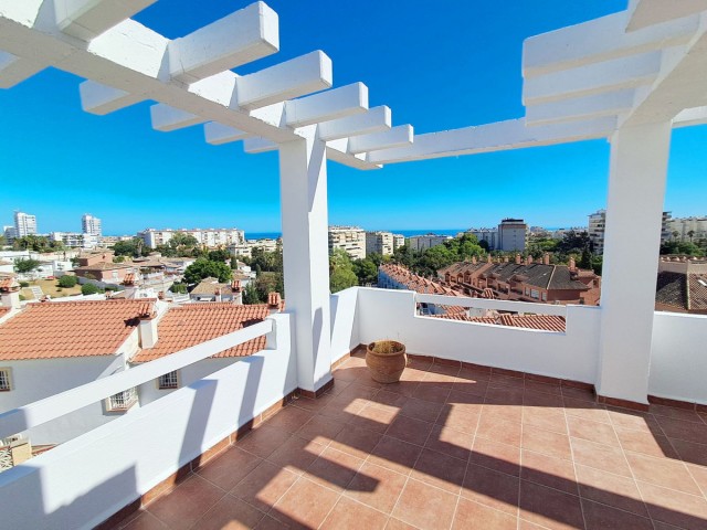 5 Bedrooms Villa in Benalmadena