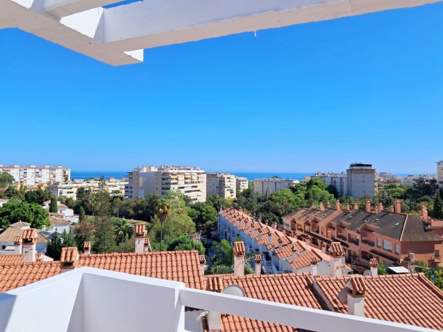 5 Bedrooms Villa in Benalmadena